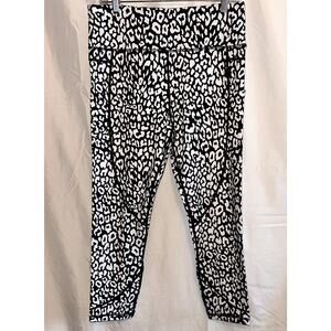 New Zyia Active Womens Sz 14/16 Snow Leopard Pocket Brilliant Activewear Legging